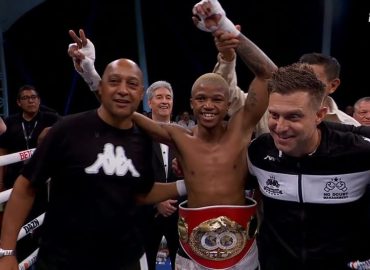 SILVENATHI NONTSHINGA NOQUEÓ A “GATITO” CURIEL, Y RECUPERA LA CORONA MUNDIAL IBF