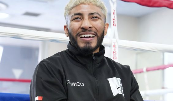 “PEQUE” SANTIAGO DERROCHA OPTIMISMO PARA DEFENDER SU CORONA EN JAPÓN