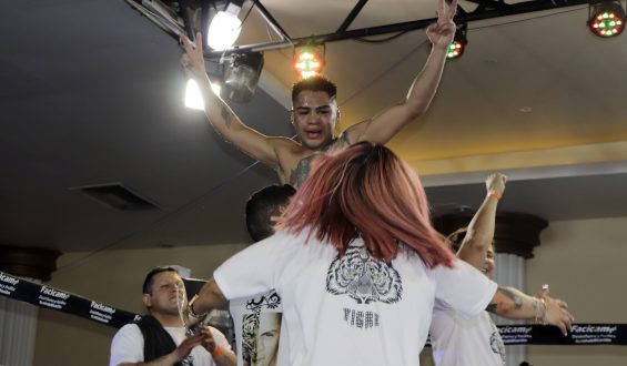 BRYAN VADO VENCIÓ POR DECISIÓN UNÁNIME A IVÁN GARCÍA EN CIUDAD NEZA