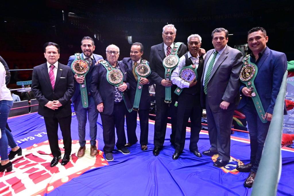 RECONOCIMIENTO A BOXEADORES MEDALLISTAS OLÍMPICOS