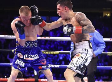 OSCAR VALDEZ ESTÁ DE REGRESO, NOQUEÓ A LIAM WILSON Y ES CAMPEÓN INTERINO WBO