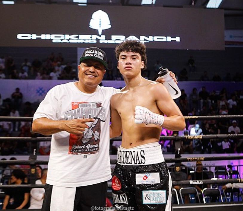 “EL GALLO NEGRO” CANTÓ EN JALISCO, TRIUNFAL DEBUT DE EMILIANO CÁRDENAS