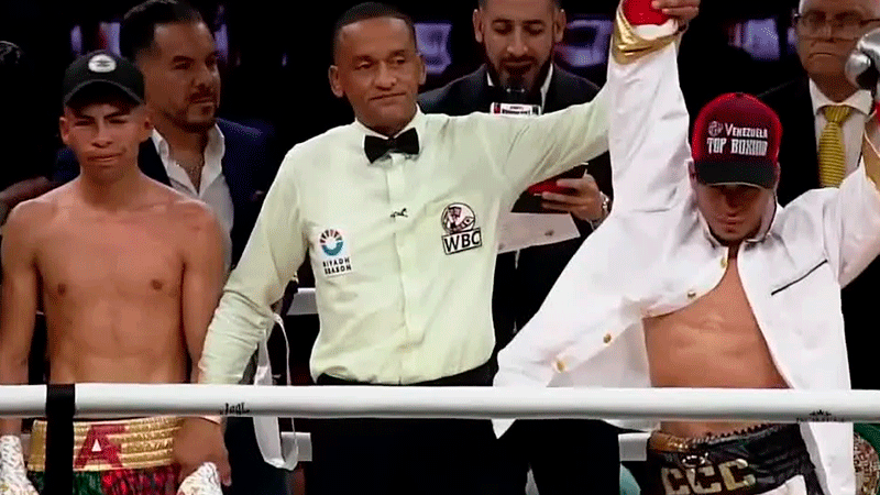 CARLOS CAÑIZALES CONQUISTÓ EL CAMPEONATO PLATA WBC MÍNIMOSCA