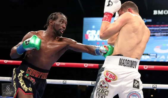 TERENCE CRAWFORD HACE HISTORIA Y CONQUISTA SU CUARTA CORONA MUNDIA