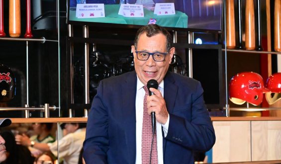 PANCHO CABEZAS ANUNCIA FUNCIÓN DE BOXEO EN 72 MISTER MÉXICO