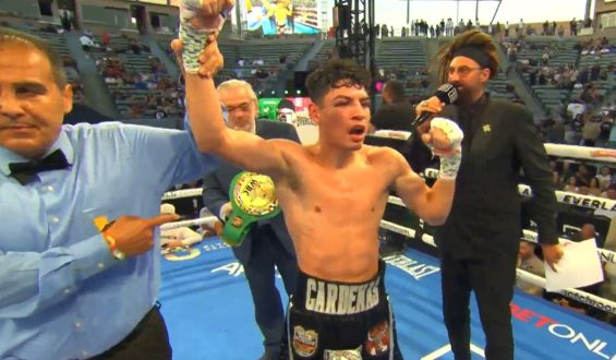 EL ORGULLO DE SAHUAYO, ARTURO CÁRDENAS RETUVO EL TÍTULO CONTINENTAL WBC