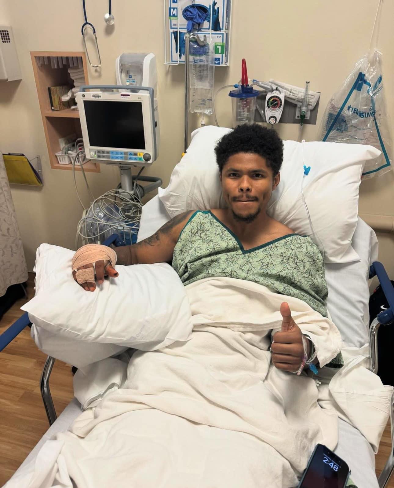 SHAKUR STEVENSON SE LESIONA Y POSTERGA DEFENSA CON JOE CORDINA