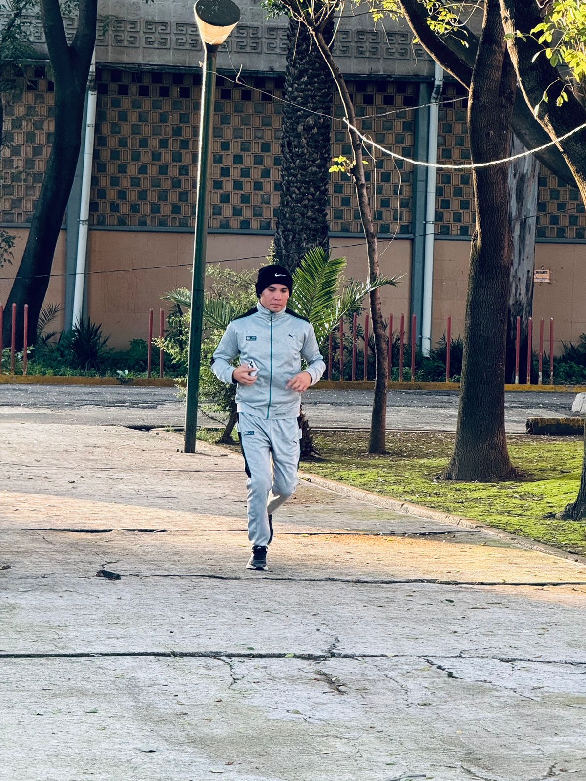 JUAN “ELEGANTE” MARTÍNEZ, MOTIVADO Y LISTOS PARA ACTUAR EN CIUDAD NEZA