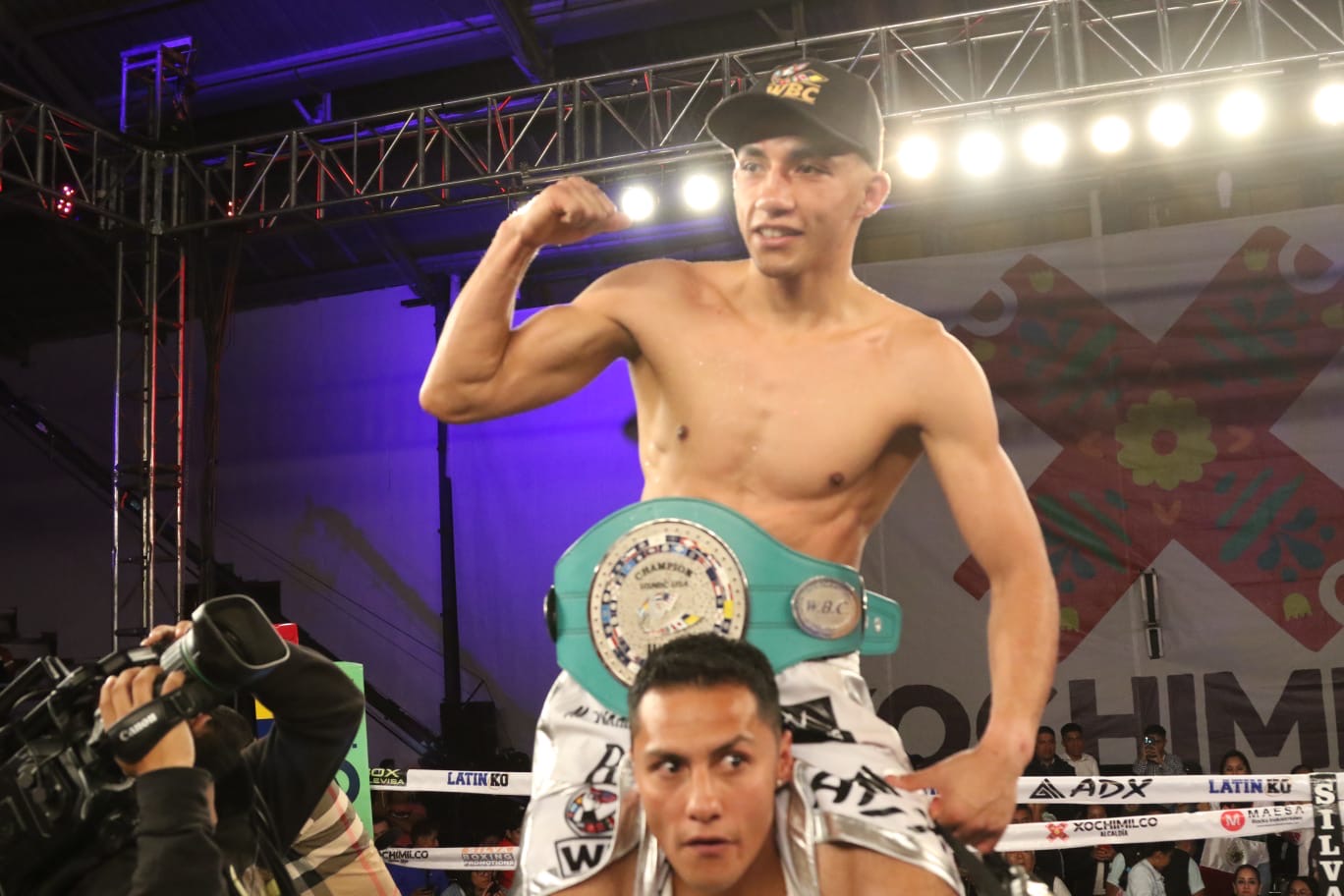 BRYAN MERCADO VENCIÓ AL CHILENO JOSÉ VELAZQUEZ EN XOCHIMILCO