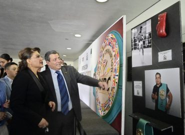 INAUGURAN EXPOSICIÓN VERDE Y ORO WBC EN EL SENADO DE MÉXICO