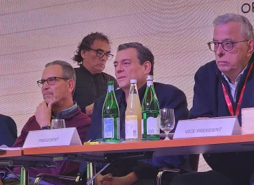 CLASIFICACIONES Y MANDATORIAS, DURANTE CONVENCIÓN 62 WBC EN HAMBURGO