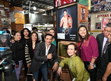 ORGULLO CHINTOLOLO, RINDEN HOMENAJE A ISRAEL “MAGNÍFICO” VÁZQUEZ
