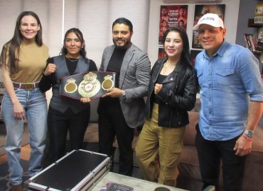 JOANA “MEDUSA” CHAVARRÍA RECIBIÓ CINTURÓN INTERNACIONAL WBA