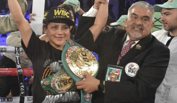 “PEQUEÑA LULÚ”JUÁREZ SUPERA A ‘LA “DIABLA” EN SU PRIMERA DEFENSA DE CINTO WBC