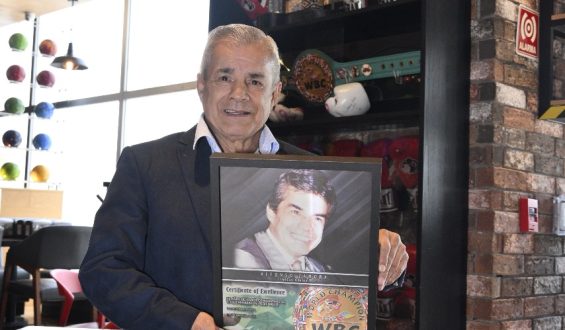 EL WBC RECONOCIÓ A ALFONSO ZAMORA POR 50 AÑOS DE SU TÍTULO MUNDIAL GALLO