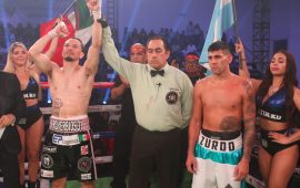 BRYAN FLORES NOQUEÓ AL ARGENTINO LEANDRO CARRIZO EN TLALNEPANTLA