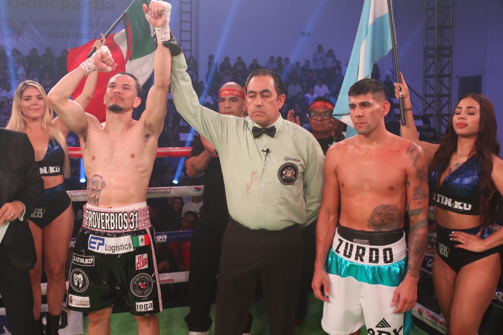 BRYAN FLORES NOQUEÓ AL ARGENTINO LEANDRO CARRIZO EN TLALNEPANTLA