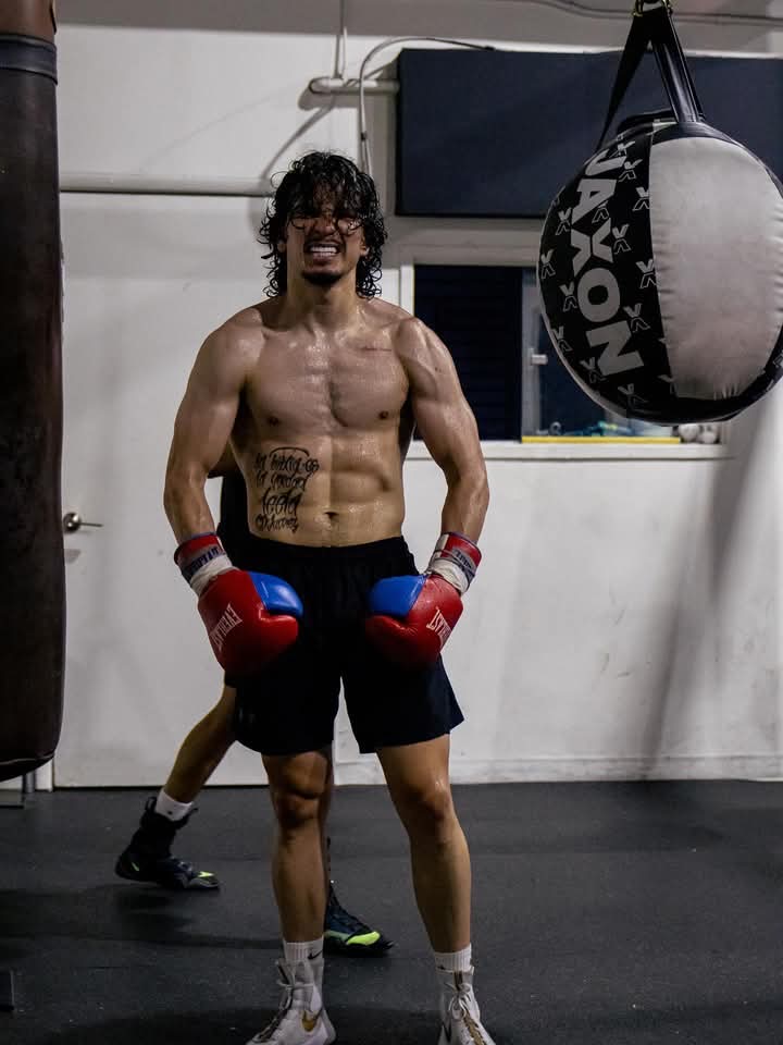 BRYAN FLORES PRESUME GRAN PREPARACIÓN Y PROMETE NOCAUT