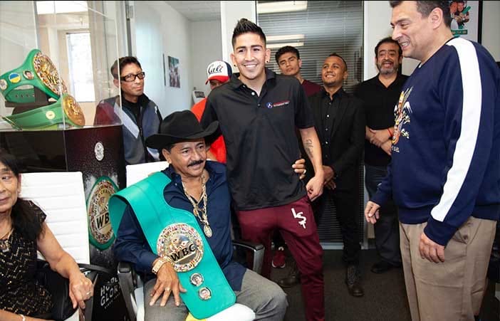 FALLECIÓ PADRE DE EL EX CAMPEÓN MUNDIAL LEO SANTA CRUZ
