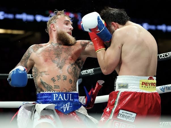 JAKE PAUL DERROTÓ POR DECISIÓN UNÁNIME A JULIO CÉSAR CHÁVEZ JR.