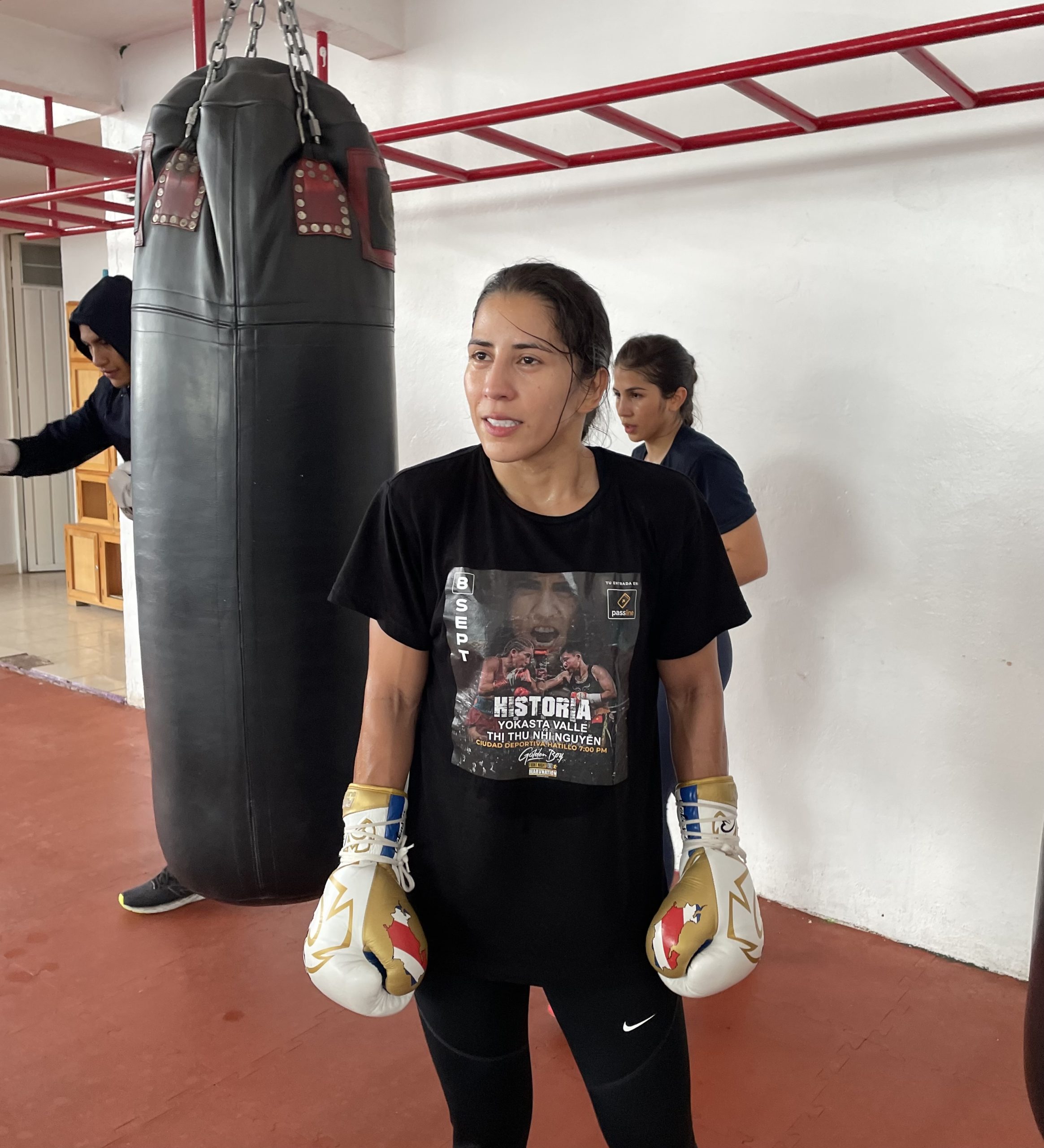 EN SU CASA Y ANTE SU GENTE, YOKASTA VALLE DEFIENDE EL CINTURÓN WBC