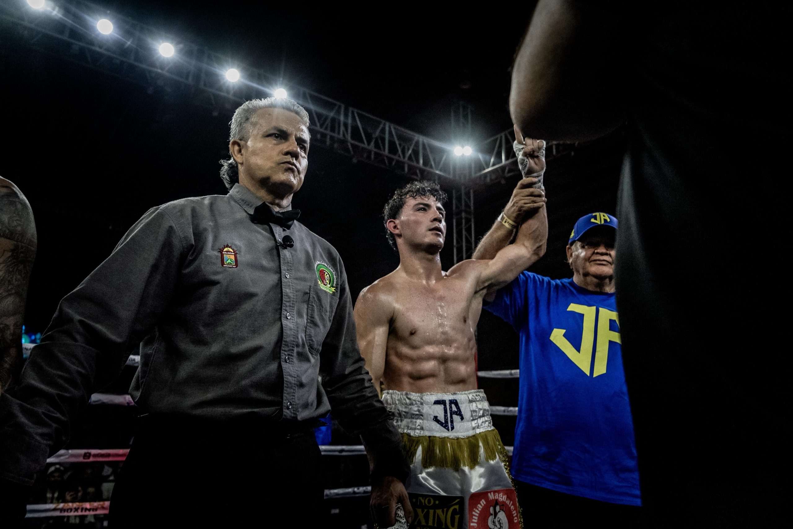 REGRESO TRIUNFAL DE JOHAN ÁLVAREZ